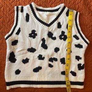 Cropped Knit Sweater Vest (Fits like a XS/S)